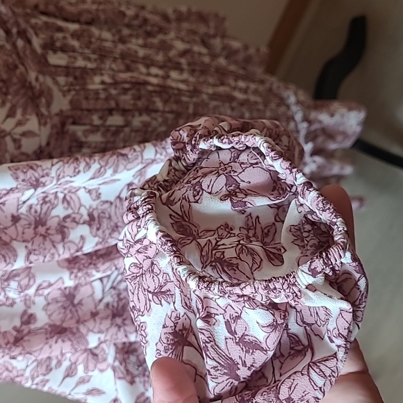 Ivy City Co Brynley Dress in Pink Size 1X - Picture 8 of 11